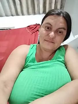 Horny-Mommy-Dirty live cam