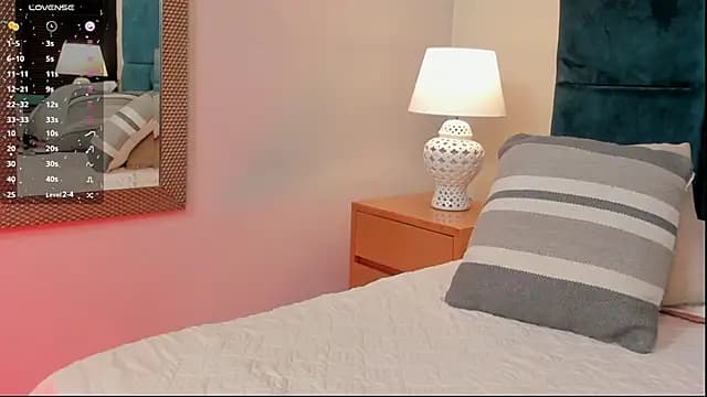 Amber_kiss_ live cam