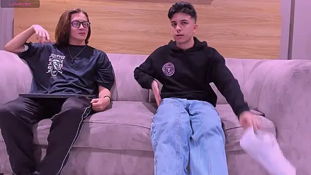 close_friends live cam