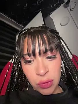 Sasha-firee live cam