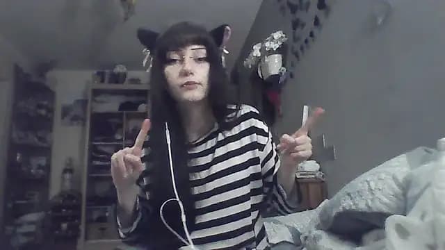 ChargedReign live cam