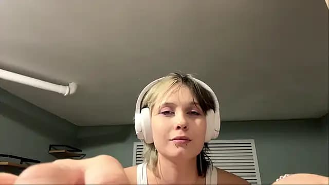 CuteLilit live cam