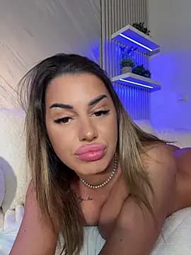 KirstieVegas live cam