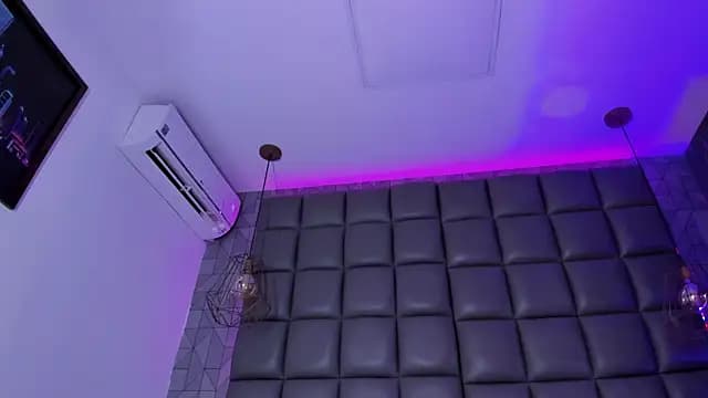 megan_woll live cam