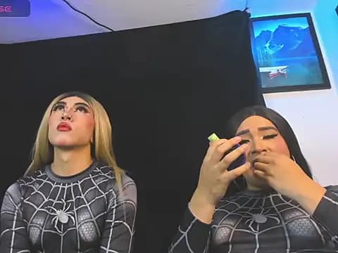naughty_trans_dolls live cam on Stripchat