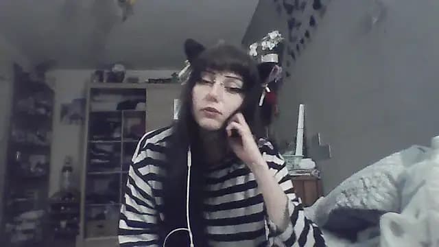 ChargedReign live cam