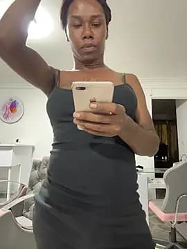 sweetsarabig22cm live cam