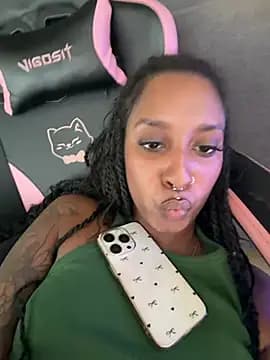 Your_Paris live cam