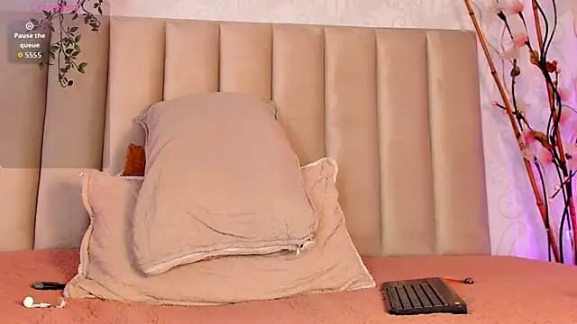 ivone_adams live cam