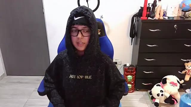 thomascooper7 live cam