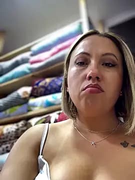 VIOLETA-25_ live cam