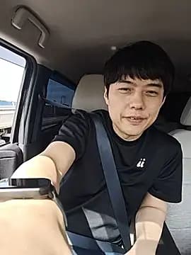 whitebriefboy live cam