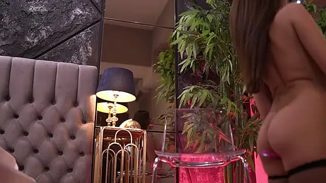 GinaValentinna live cam