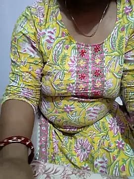sexxyrenukaa live cam