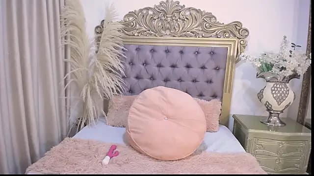 AllyRoux live cam