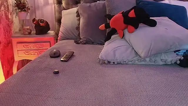 Charlotte_Germanotta_ live cam