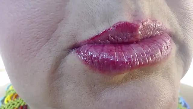 Kerly_Doll live cam