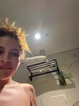 alana15 live cam
