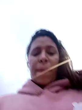 kiki_milu live cam