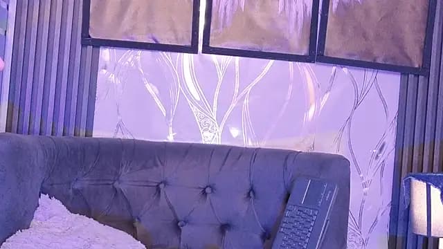 Pinky_doll777 live cam