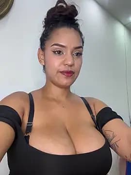 Sara-77 live cam