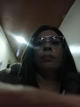 _lara1 live cam