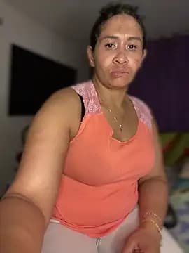 Carola-Ross live cam