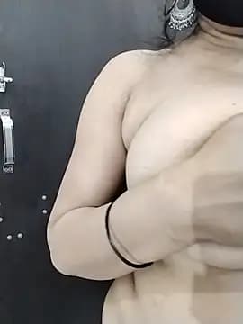 sexyy_nidhii live cam