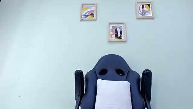 sophieturner_mg live cam