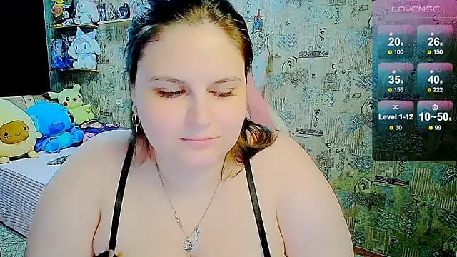 WhisperInTheDarkk live cam