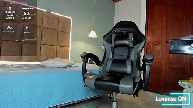 Dyla_n18 live cam