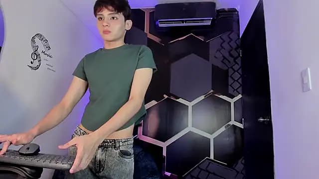 MathiasGreen_ live cam