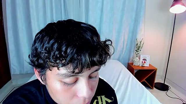 Nathanbelll live cam