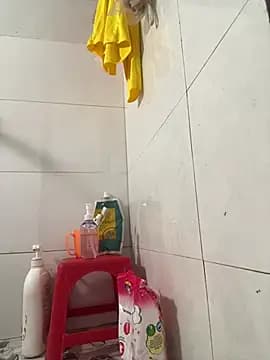 Linda-babyy live cam