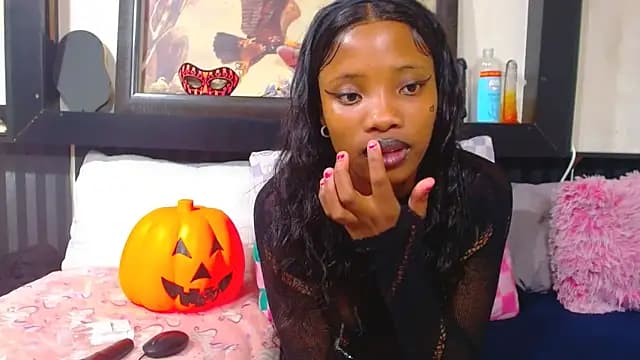 YoungBarbiexx live cam