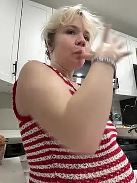 Cutiepiespanks live cam