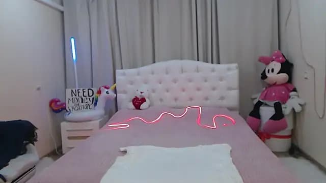 BonnnyBoobsy live cam