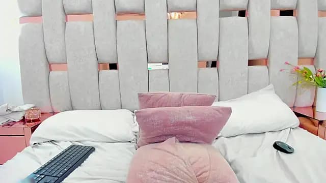 _aria_jones live cam