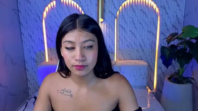 Canela_savage_tx live cam