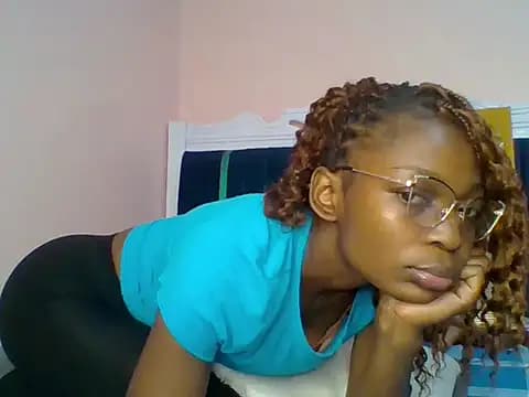 Ariana254 live cam