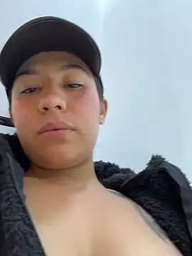 kim_monti live cam
