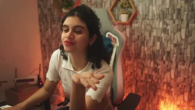 bonniie_98_ live cam