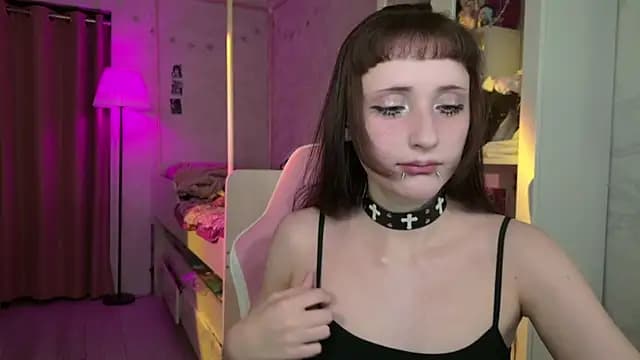 MiraJades live cam