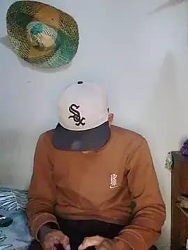 blackhot22c live cam