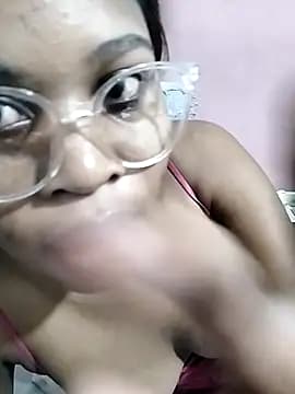 Cherrydollx live cam