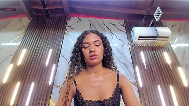 VictoriaDuart live cam