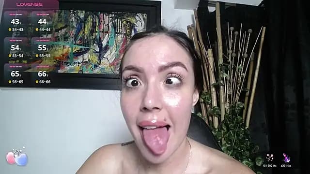 brianna_196 live cam on Stripchat