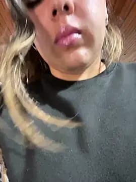 LinaBrowm live cam