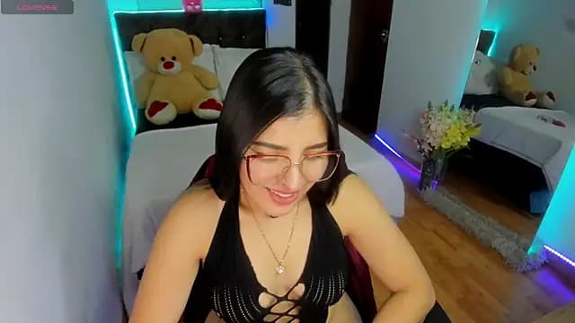 Luxxur69 live cam