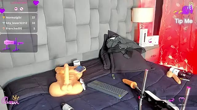 DalayMoore live cam